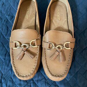 Women's Aerosoles Leather Tan Loafers Size 10.5